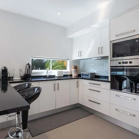 Ferienwohnung Fuer 4 Personen Ca 95 Qm In So Martinho, Madeira Und Umgebung * Funchal (Madeira)