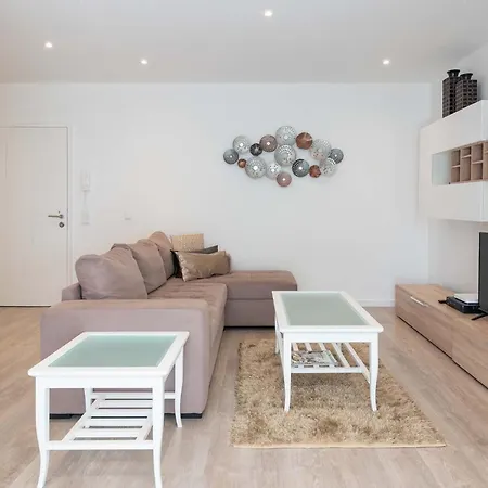 Ferienwohnung Fuer 4 Personen Ca 95 Qm In So Martinho, Madeira Und Umgebung * Funchal (Madeira)