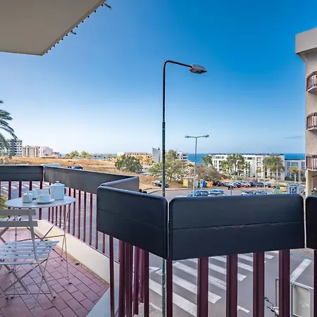 Apartment Ferienwohnung Fuer 4 Personen Ca 95 Qm In So Martinho, Madeira Und Umgebung